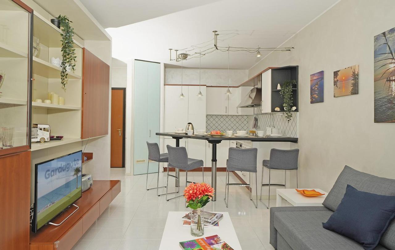 Casa Rudi - Gardagate Apartment Sirmione Exterior photo